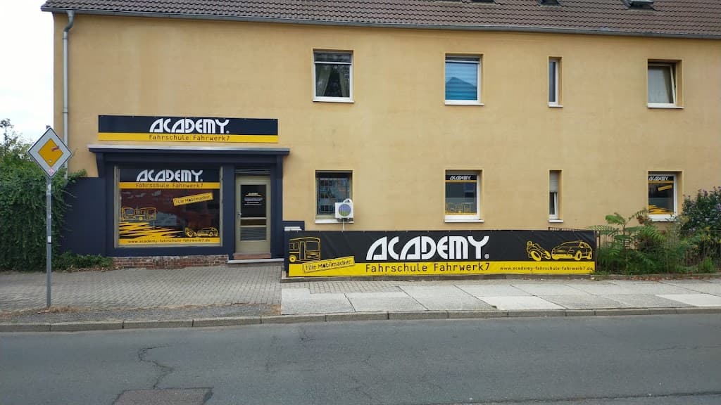 Academy Fahrschule Fahrwerk 7