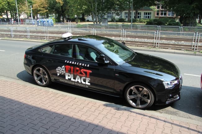 Fahrschule First Place