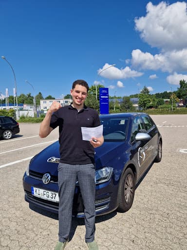 Fahrschule GOLD Kiel — Kundenfoto