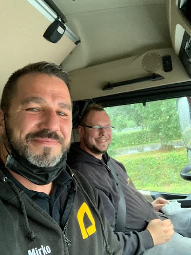 Academy Fahrschule Truck & Bus Hamburg — Kundenfoto