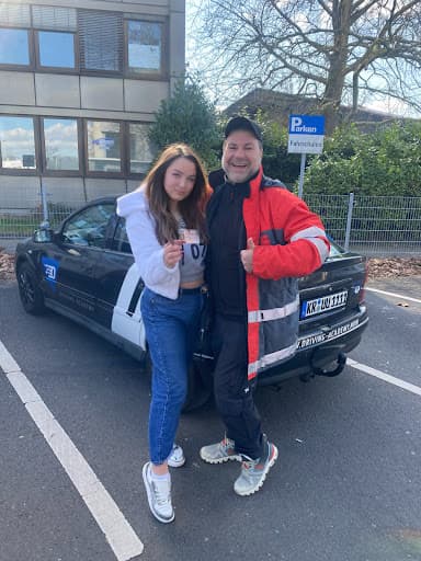 Fahrschule Driving Academy Krefeld — Kundenfoto