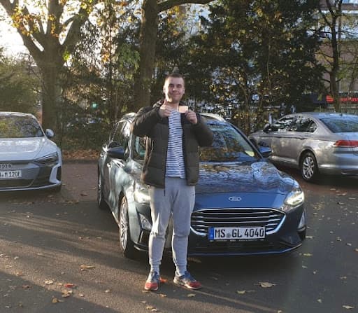 Green Light Fahrschule UG (haftungsbeschränkt) — Kundenfoto