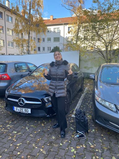 Frankfurter Fahrschule (Iranische Fahrschule)(آموزشگاه رانندگی)Persische Fahrschule Fahrschule in Frankfurt — Kundenfoto
