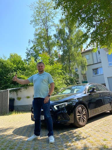 Frankfurter Fahrschule (Iranische Fahrschule)(آموزشگاه رانندگی)Persische Fahrschule Fahrschule in Frankfurt — Kundenfoto
