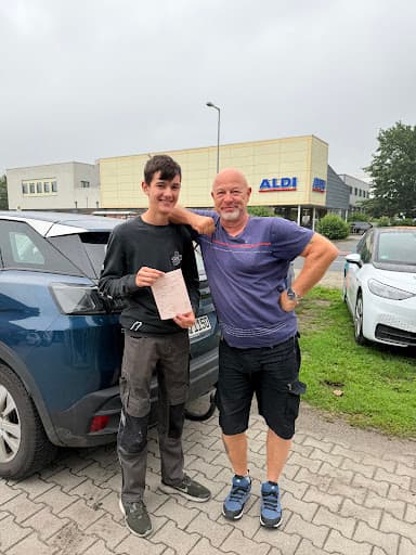 Fahrschule Petzold *Auto- und Motorradfahrschule* — Kundenfoto