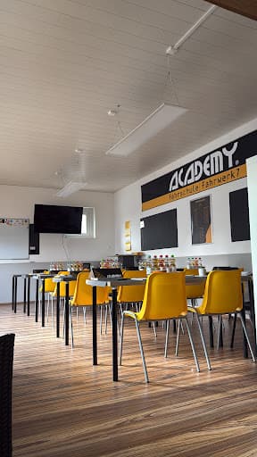 Academy Fahrschule Fahrwerk 7 — Kundenfoto