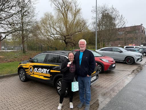 Fahrschule Kiel – ACADEMY Fahrschule Wetjen — Kundenfoto