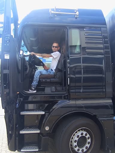Fahrschule "die 3" GmbH - Kompetenzzentrum LKW & Bus — Kundenfoto