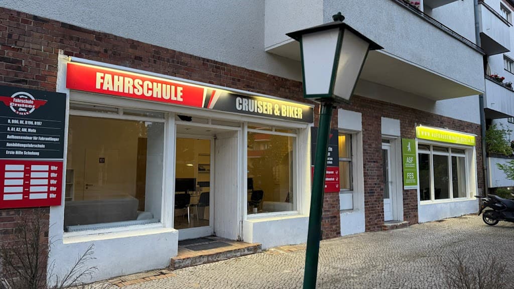 Fahrschule Cruiser & Biker