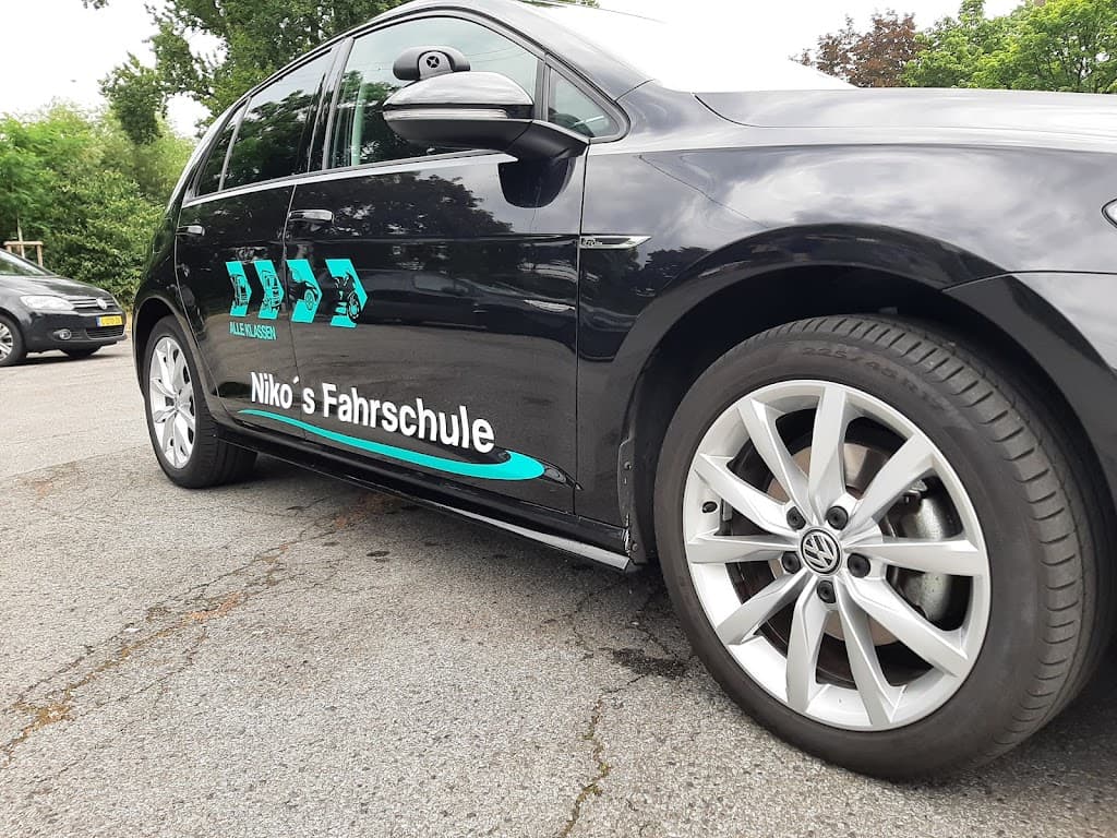 Niko's Fahrschule