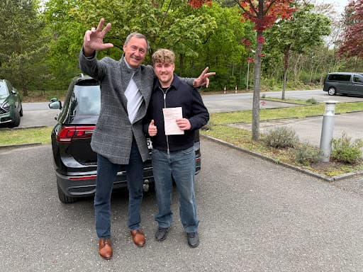FAHRSCHULE allroad — Kundenfoto