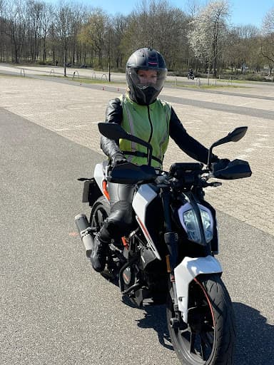 Fahrschule MotoCar — Kundenfoto